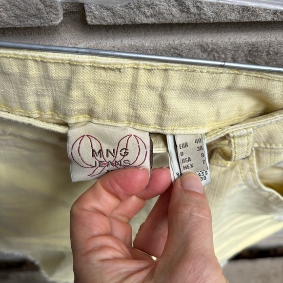 Mango Jean Shorts Distressed Yellow Sz 8 - Picture 4 of 7
